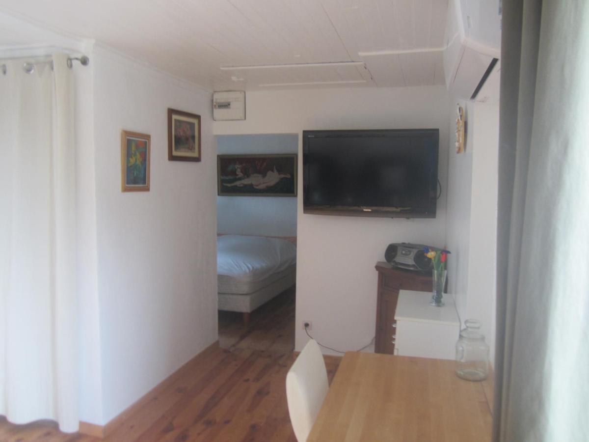 Appartement studio avec piscine sur 3000 mètres de terrain à Marcorignan Extérieur photo