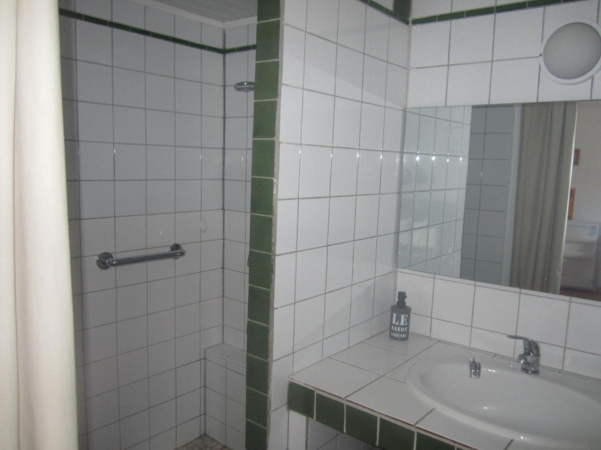 Appartement studio avec piscine sur 3000 mètres de terrain à Marcorignan Extérieur photo