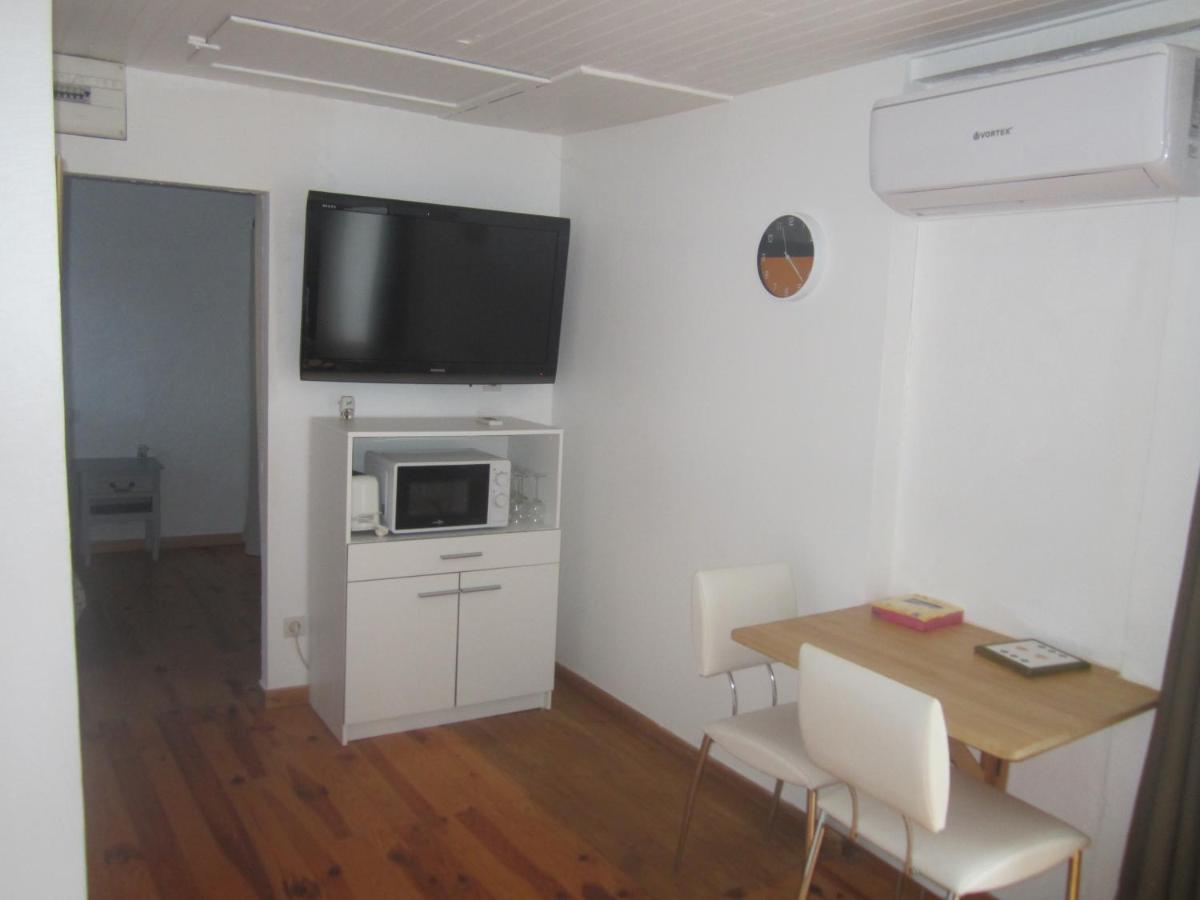 Appartement studio avec piscine sur 3000 mètres de terrain à Marcorignan Extérieur photo